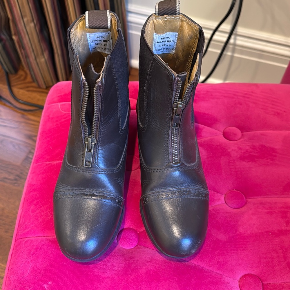 Brown ovation horse back riding boots for girls size one B